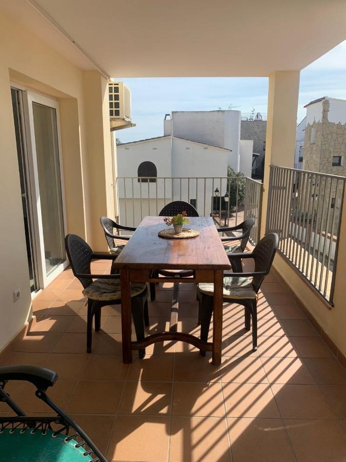 Waterside Apartment - Two Bedroom Empuriabrava Esterno foto
