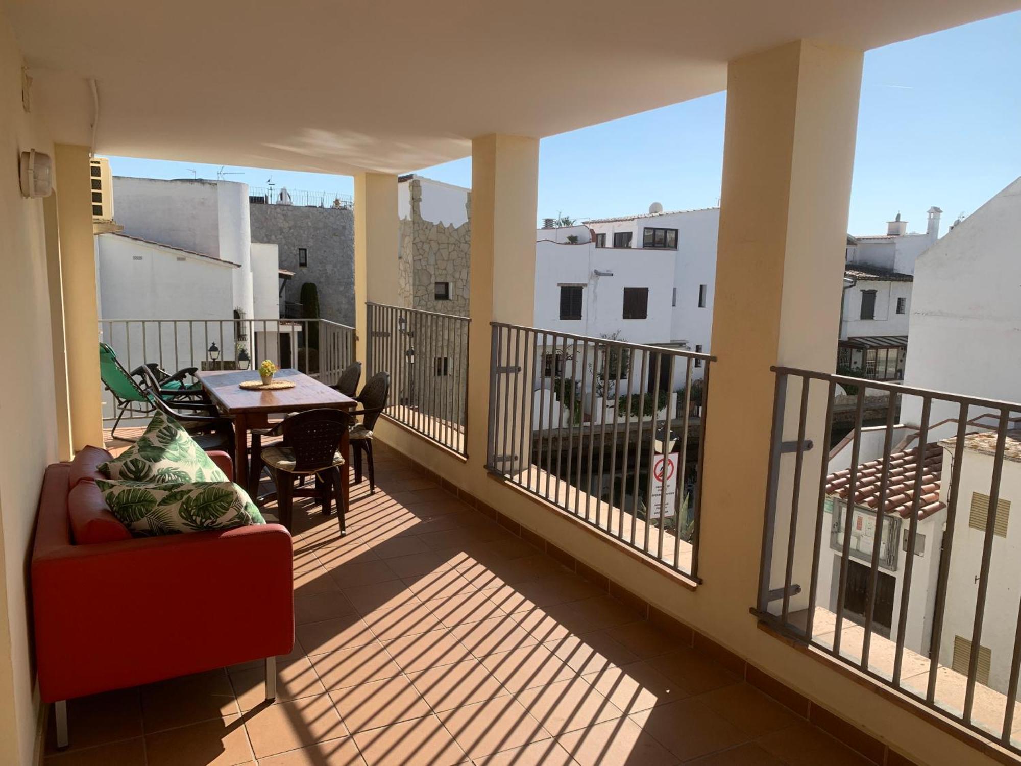 Waterside Apartment - Two Bedroom Empuriabrava Esterno foto