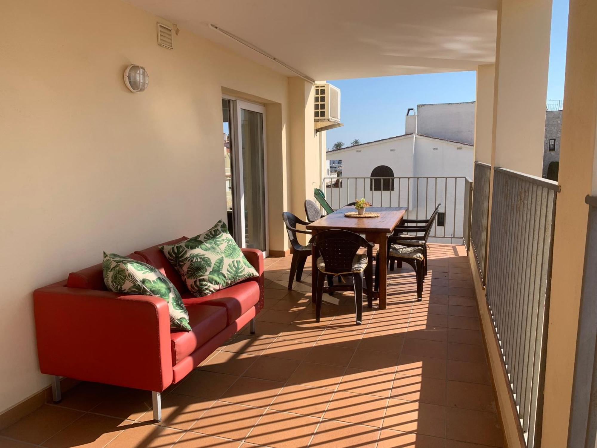 Waterside Apartment - Two Bedroom Empuriabrava Esterno foto