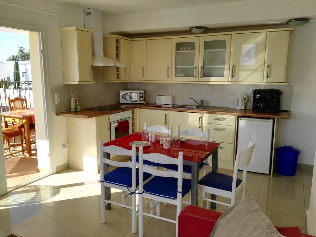 Waterside Apartment - Two Bedroom Empuriabrava Camera foto