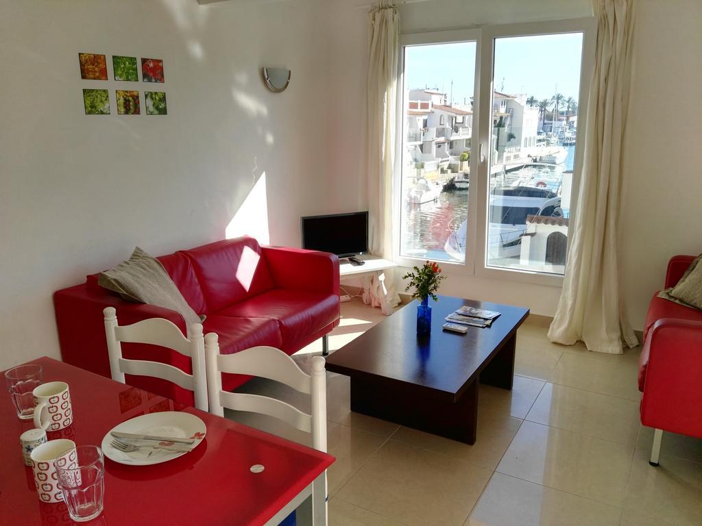 Waterside Apartment - Two Bedroom Empuriabrava Camera foto