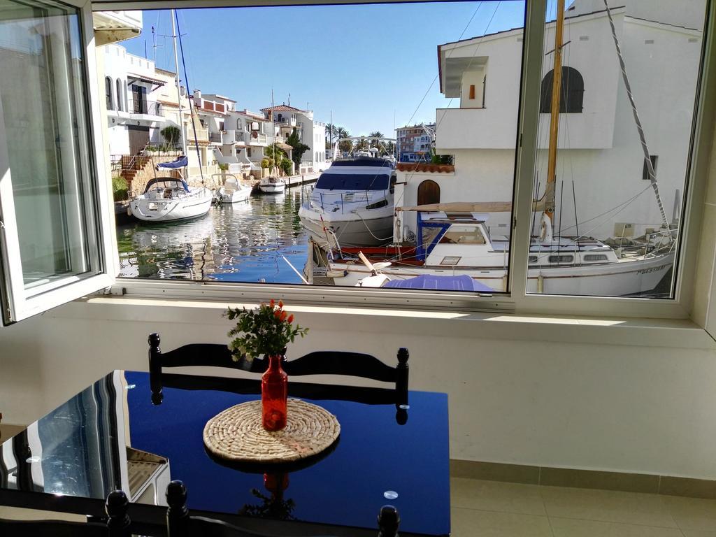 Waterside Apartment - Two Bedroom Empuriabrava Camera foto